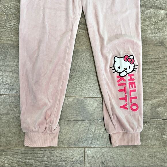 Hello Kitty Sanrio x H&M Pink Velour Girls Set - Picture 5 of 14